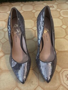 Nine West Silver Sequin Pointed Toe Heels